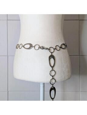 Vintage y2k silver toned mod oval chain belt